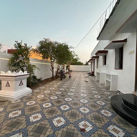 Arunachala Sashwin Guest House Tiruvannāmalai Exteriér fotografie